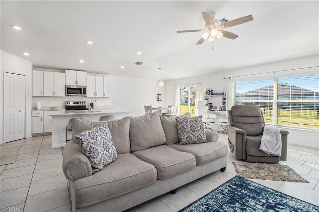 4054 San Clemente Ct , North Fort Myers, FL 33917 Photo