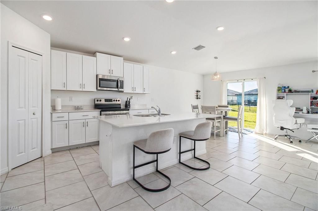 4054 San Clemente Ct, North Fort Myers, FL 33917 Photo