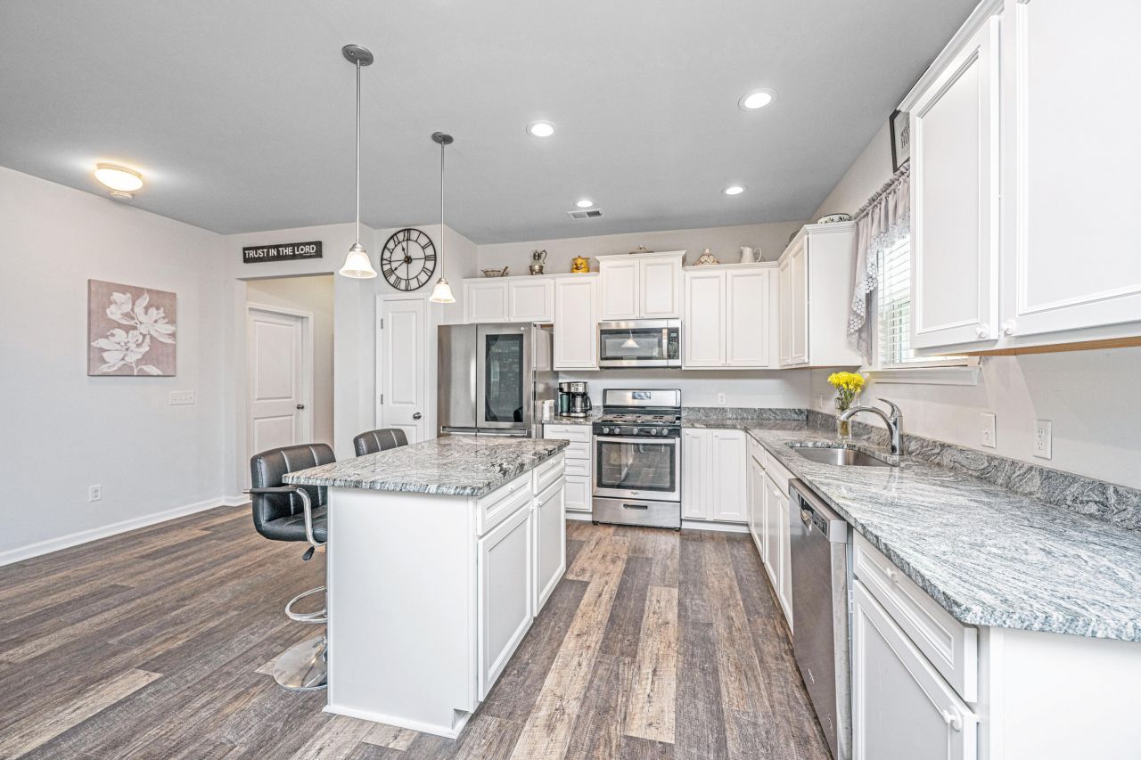 224 Hayworth Road Photo 5