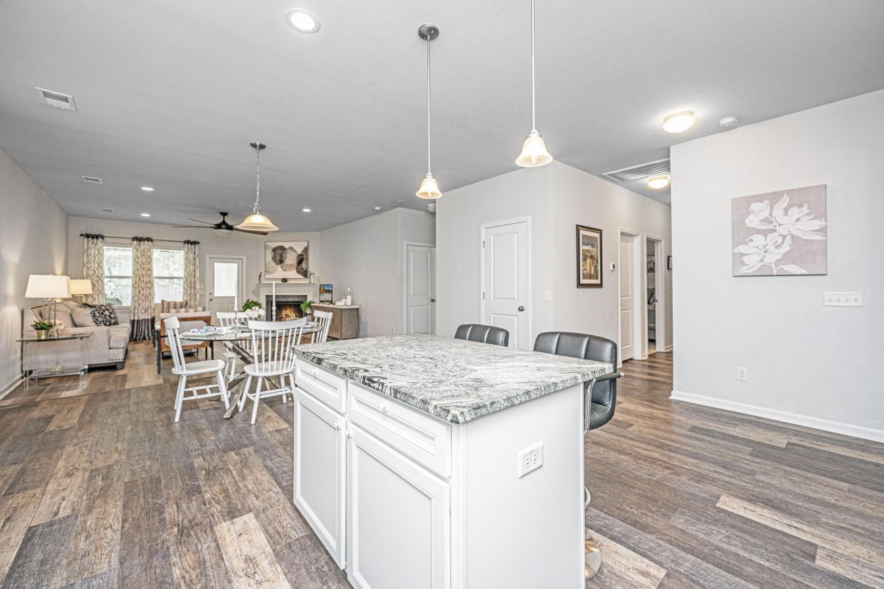 224 Hayworth Road Photo 6