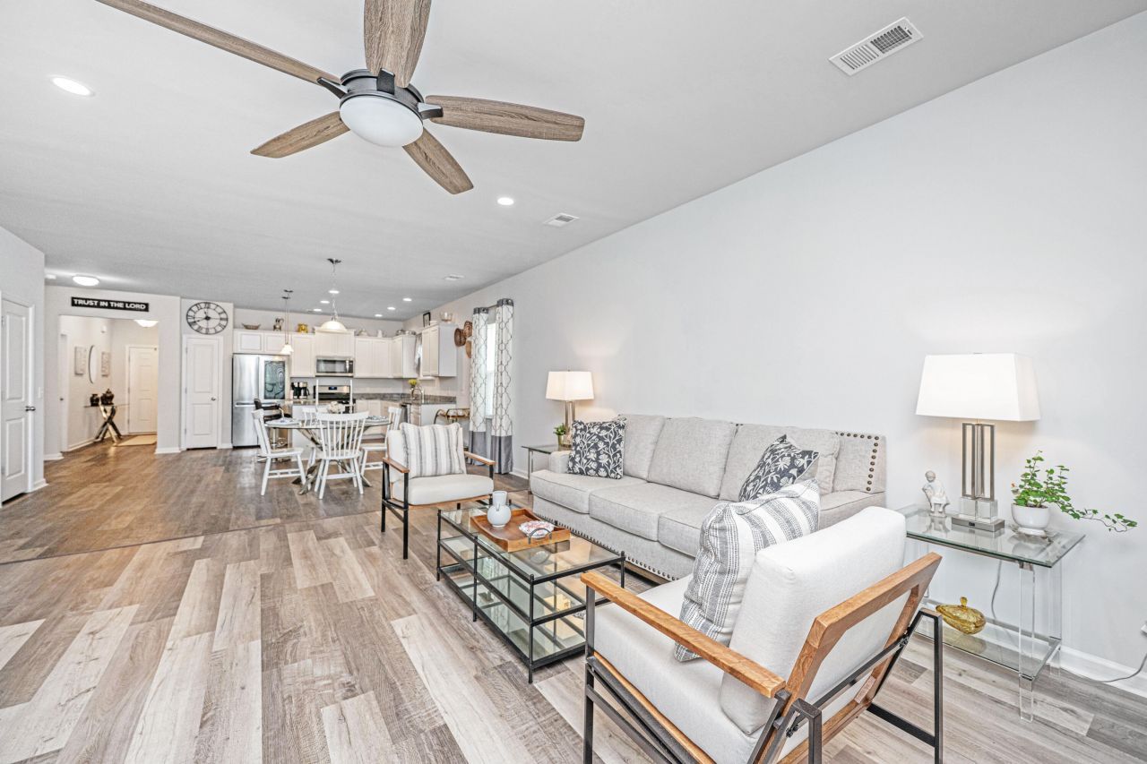 224 Hayworth Road Photo 8