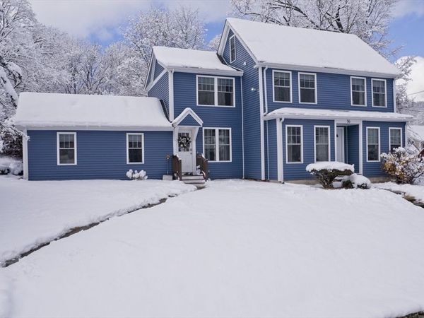 56 Carter St, Berlin, MA 01503