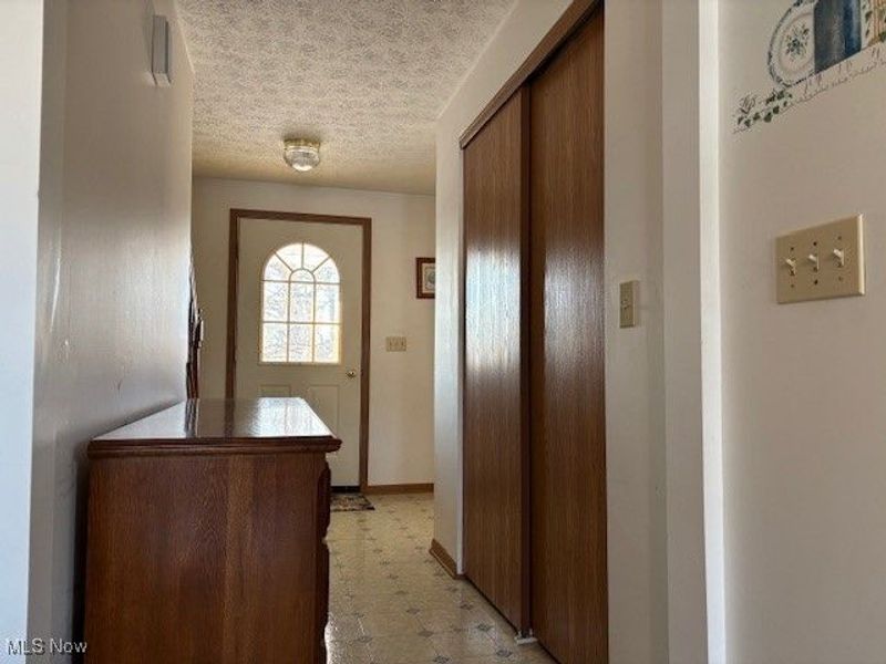 27 Bailey Street, Savannah, OH 44874 Photo 3