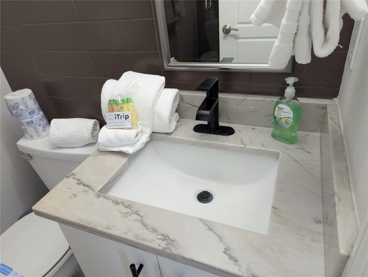 6732 Sarasea Circle, Unit 104C, Sarasota, FL 34242 Photo