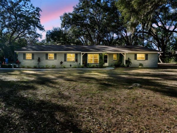 9628 DAVIS ROAD, TAMPA, FL 33637