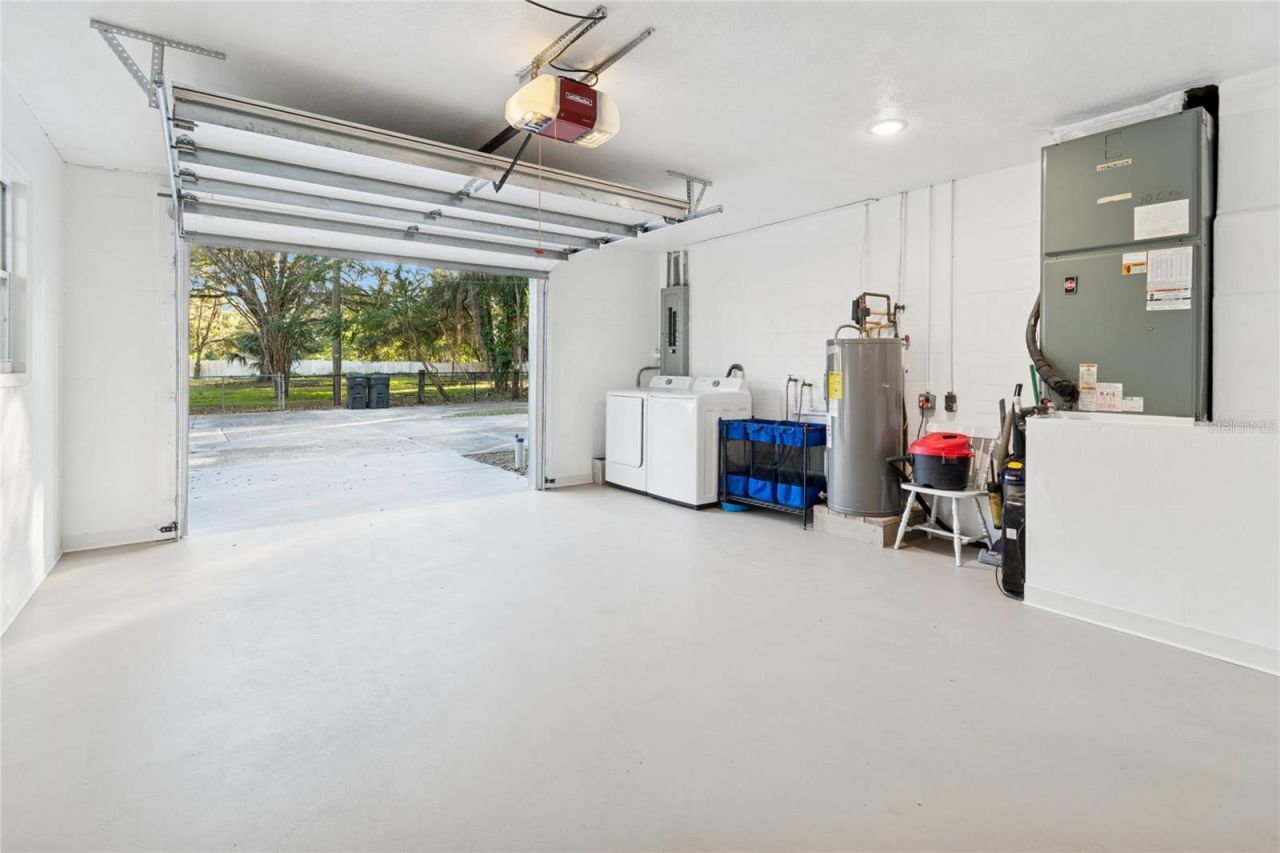 9628 Davis Road, Tampa, FL 33637 Photo