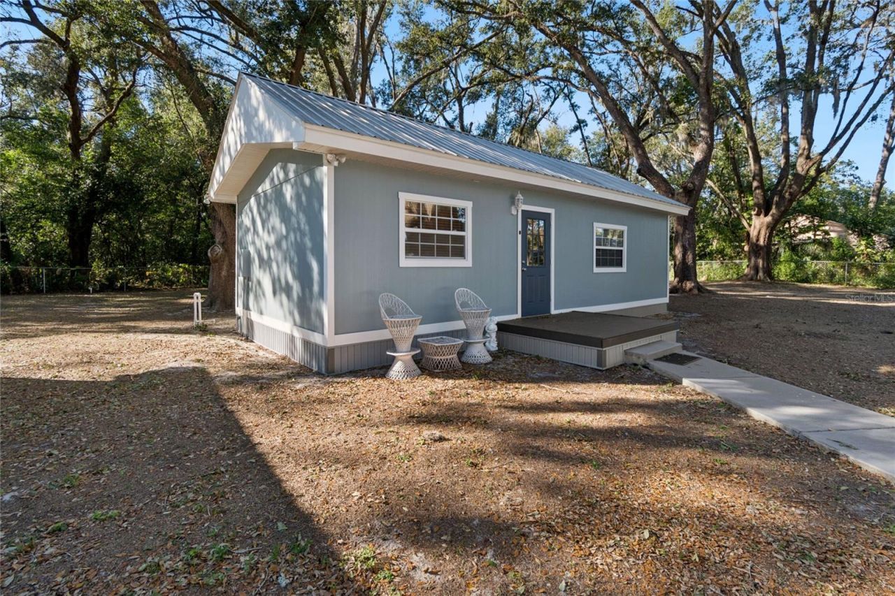 9628 Davis Road, Tampa, FL 33637 Photo