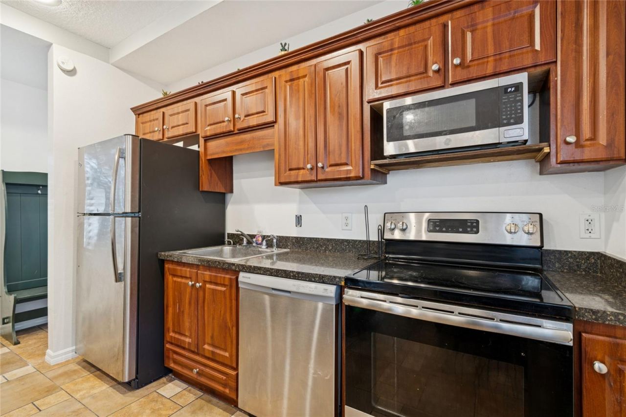 9628 Davis Road, Tampa, FL 33637 Photo