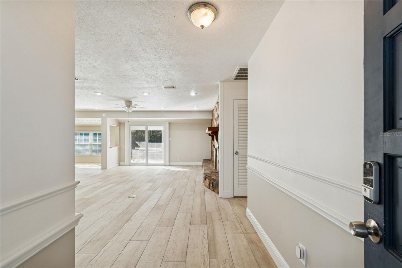 9628 Davis Road, Tampa, FL 33637 Photo
