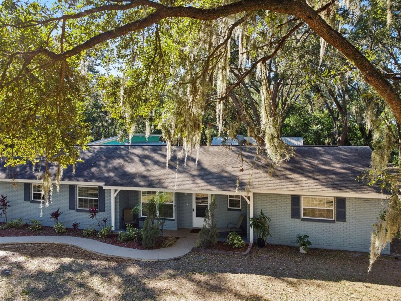 9628 Davis Road, Tampa, FL 33637 Photo