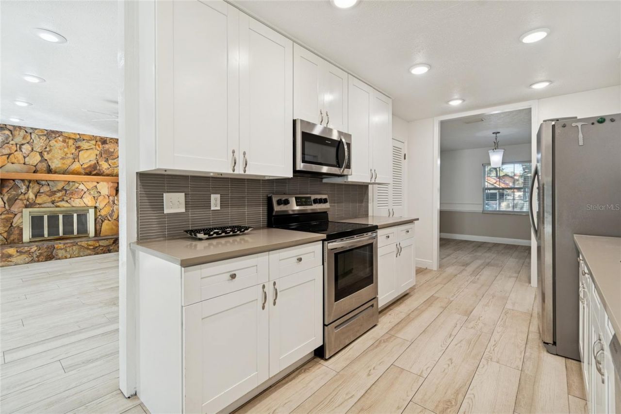 9628 Davis Road, Tampa, FL 33637 Photo