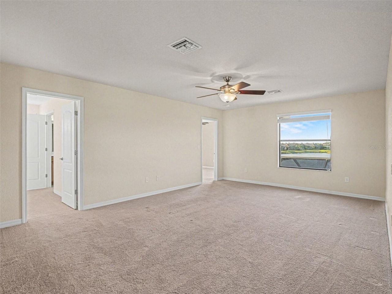 6467 Willowshire Way, Bradenton, FL 34212 Photo