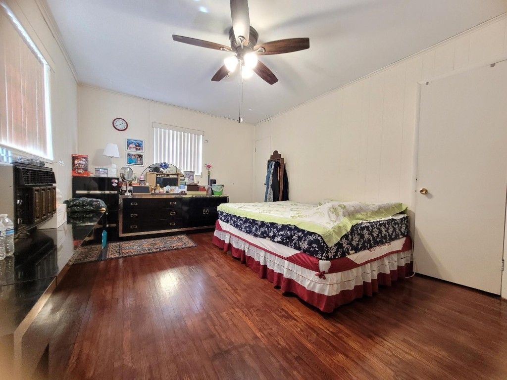 1045 NE 135th St, North Miami, FL 33161 Photo