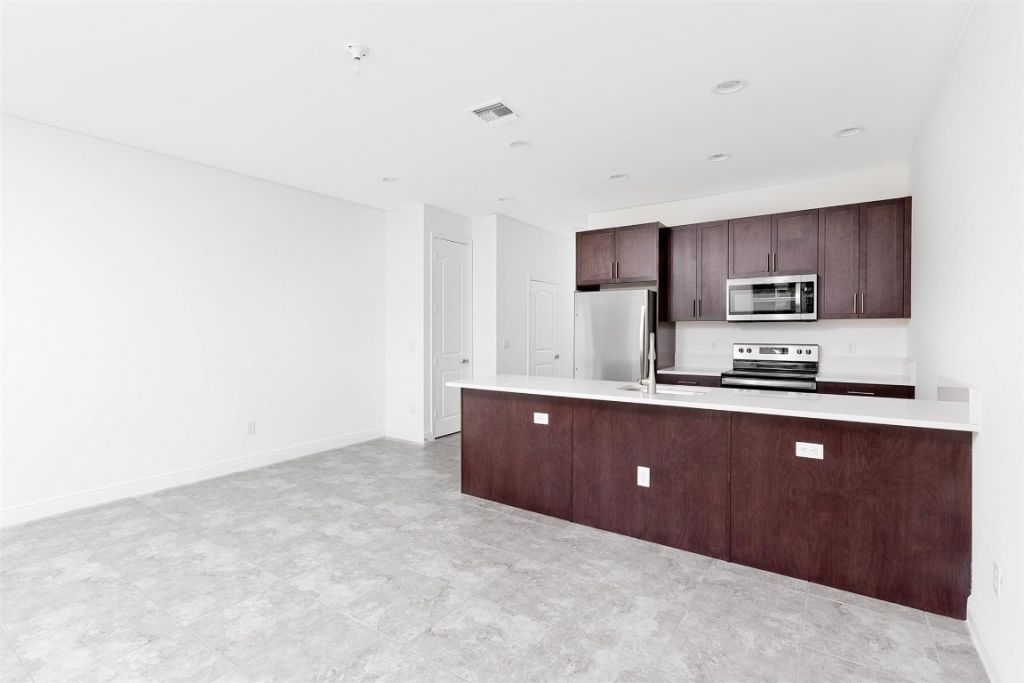 6937 Pines Circle, Unit 17, Coconut Creek, FL 33073 Photo