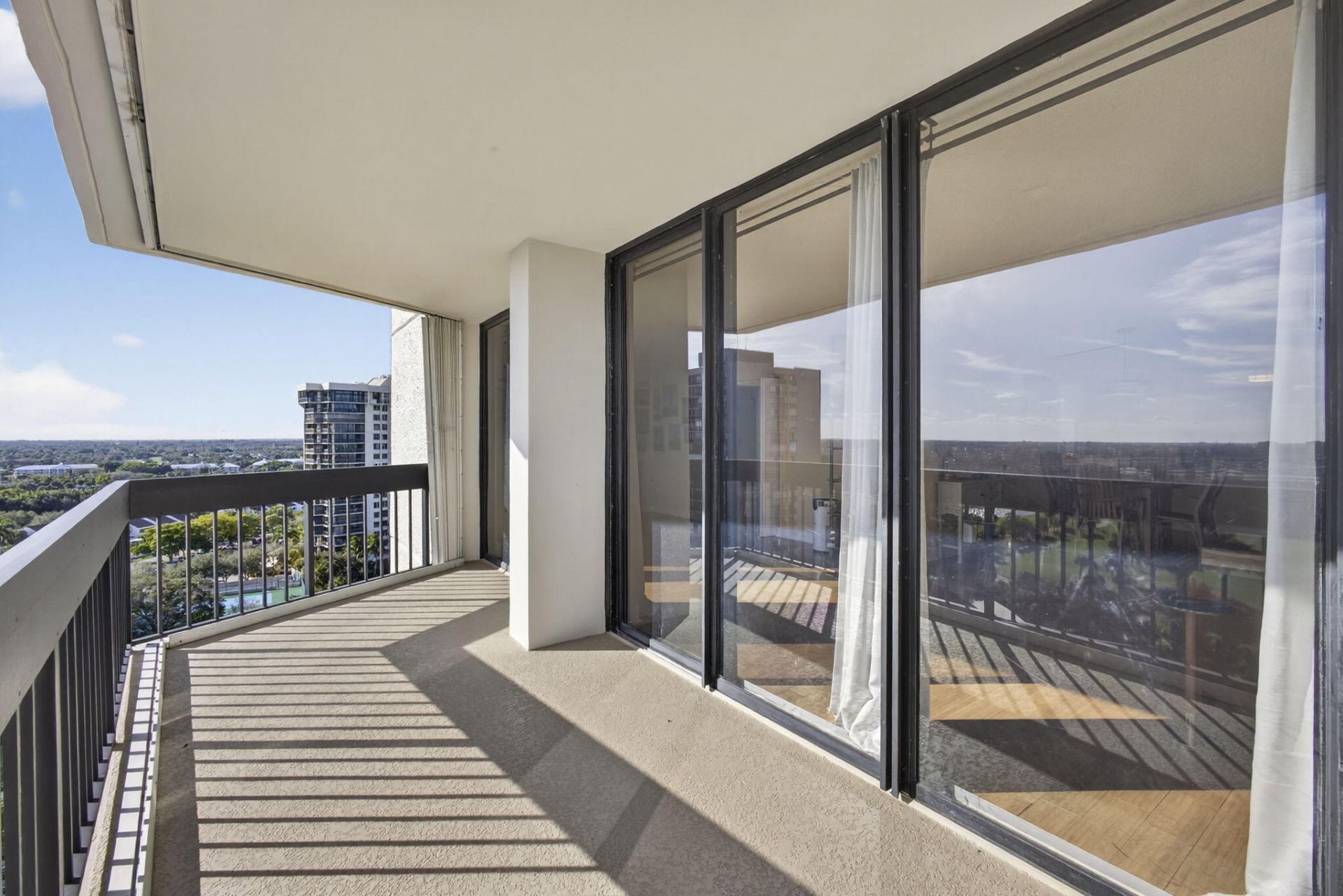 2400 Presidential Way, Unit 1606, West Palm Beach, FL 33401 Photo