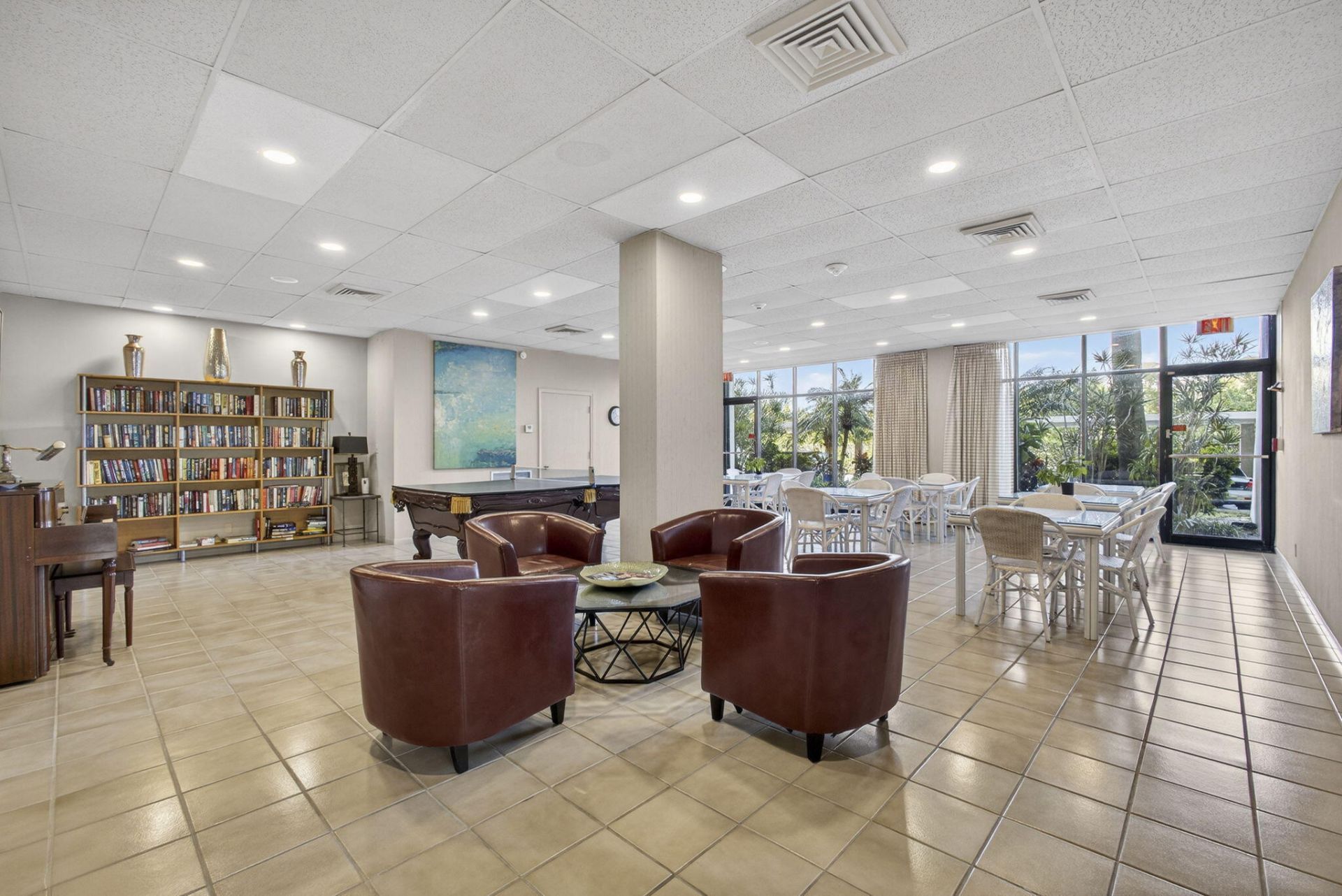 2400 Presidential Way, Unit 1606, West Palm Beach, FL 33401 Photo