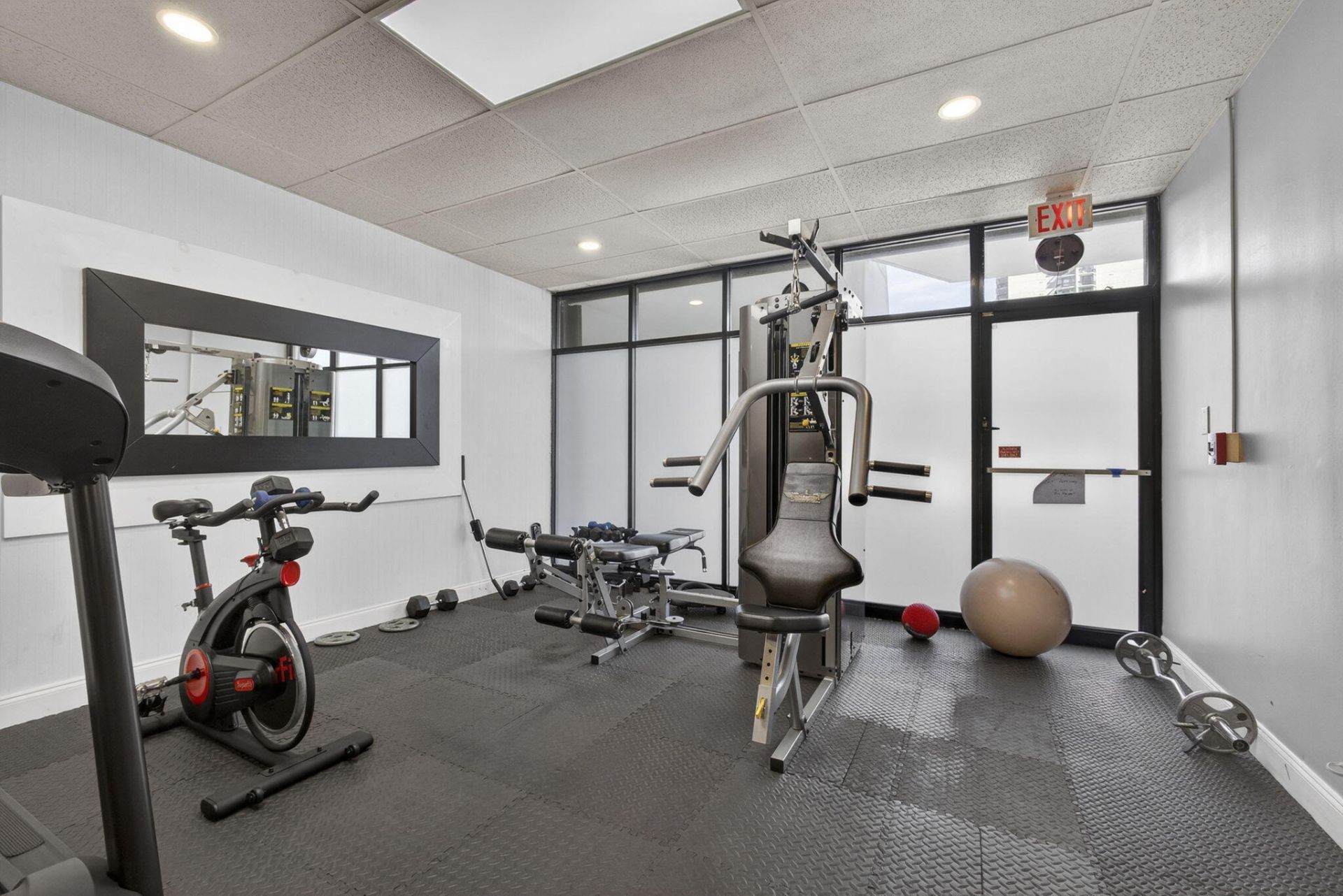 2400 Presidential Way, Unit 1606, West Palm Beach, FL 33401 Photo