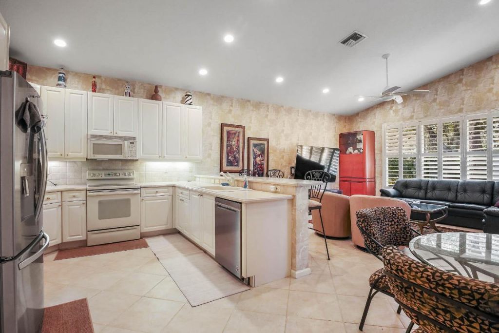 11348 Ohanu Circle E, Boynton Beach, FL 33437 Photo