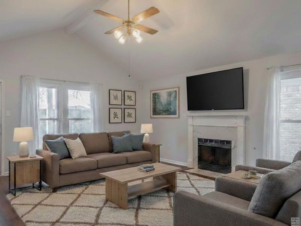 1412 W Fairview Dr, Baton Rouge, LA 70816