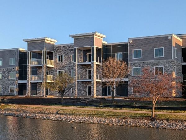 565 N Madison Avenue, Unit 206, North Liberty, IA 52317