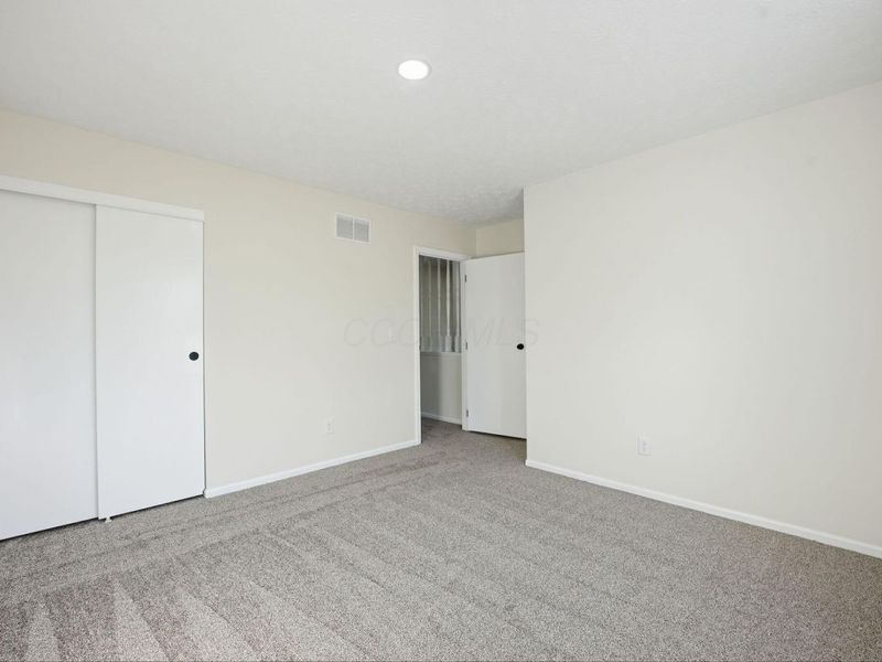 11774 Kennington Square E, Pickerington, OH 43147 Photo 18