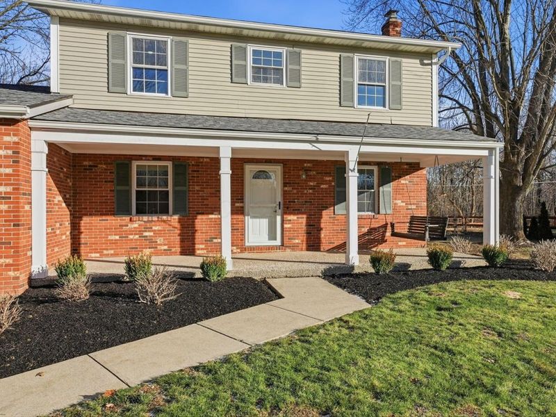 11774 Kennington Square E, Pickerington, OH 43147 Photo 2