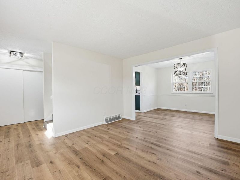 11774 Kennington Square E, Pickerington, OH 43147 Photo 4