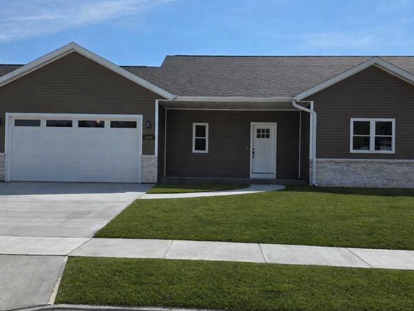 1222 Leo Drive, Holmen, WI 54636