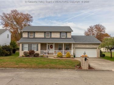 44 Shannon Drive, Hurricane, WV 25526