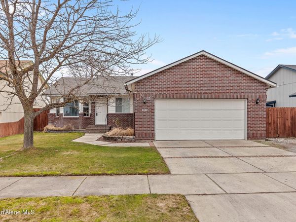 4042 N COUPLES DR, Coeur d'Alene, ID 83815