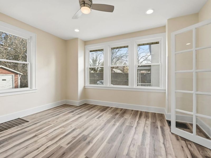 120 W Seventy Second Street, Cincinnati, OH 45216 Photo 17