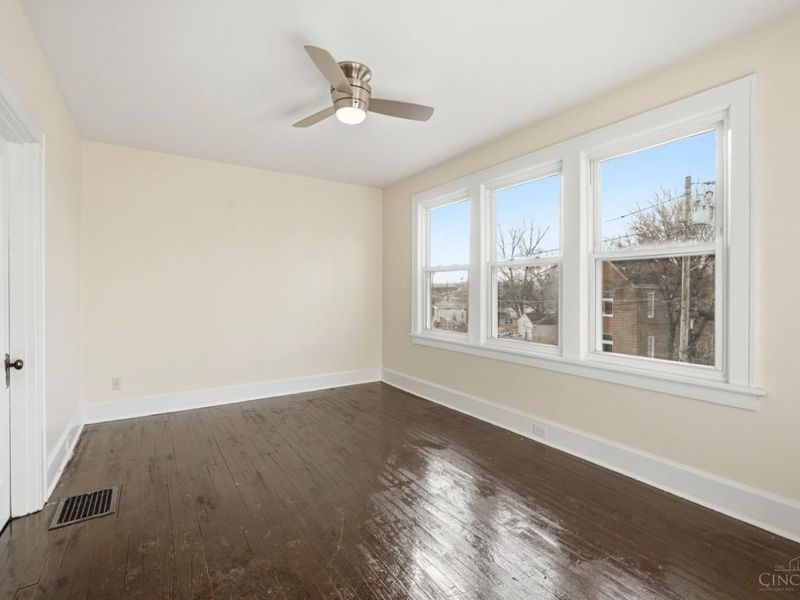 120 W Seventy Second Street, Cincinnati, OH 45216 Photo 30