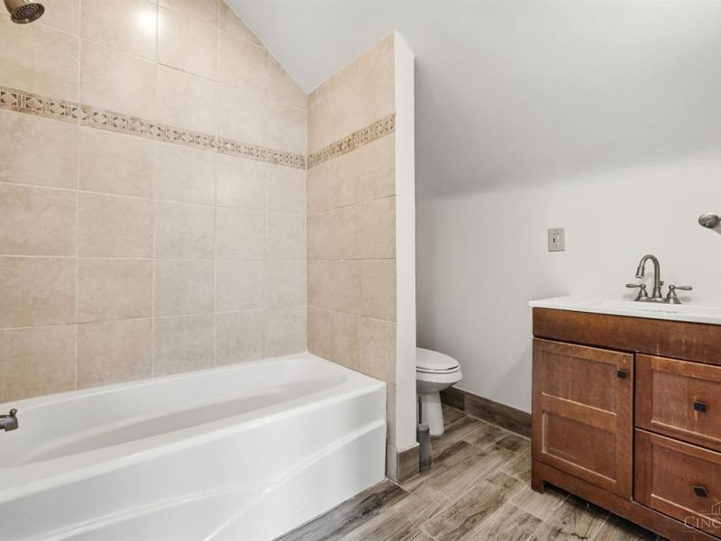 120 W Seventy Second Street, Cincinnati, OH 45216 Photo 32