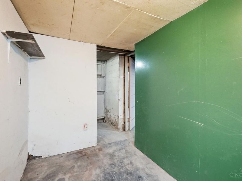 120 W Seventy Second Street, Cincinnati, OH 45216 Photo 51