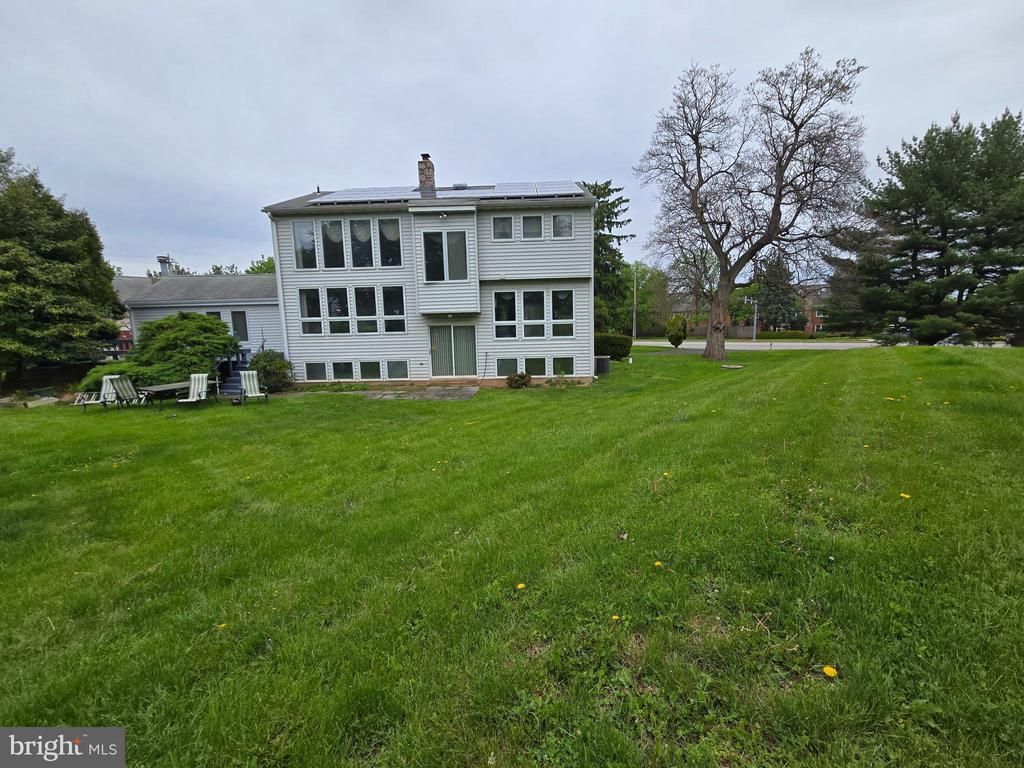 2276 S VALLEY FORGE ROAD, LANSDALE, PA 19446