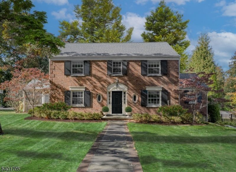 154 Woodland Ave, Summit, NJ 07901 Main Photo