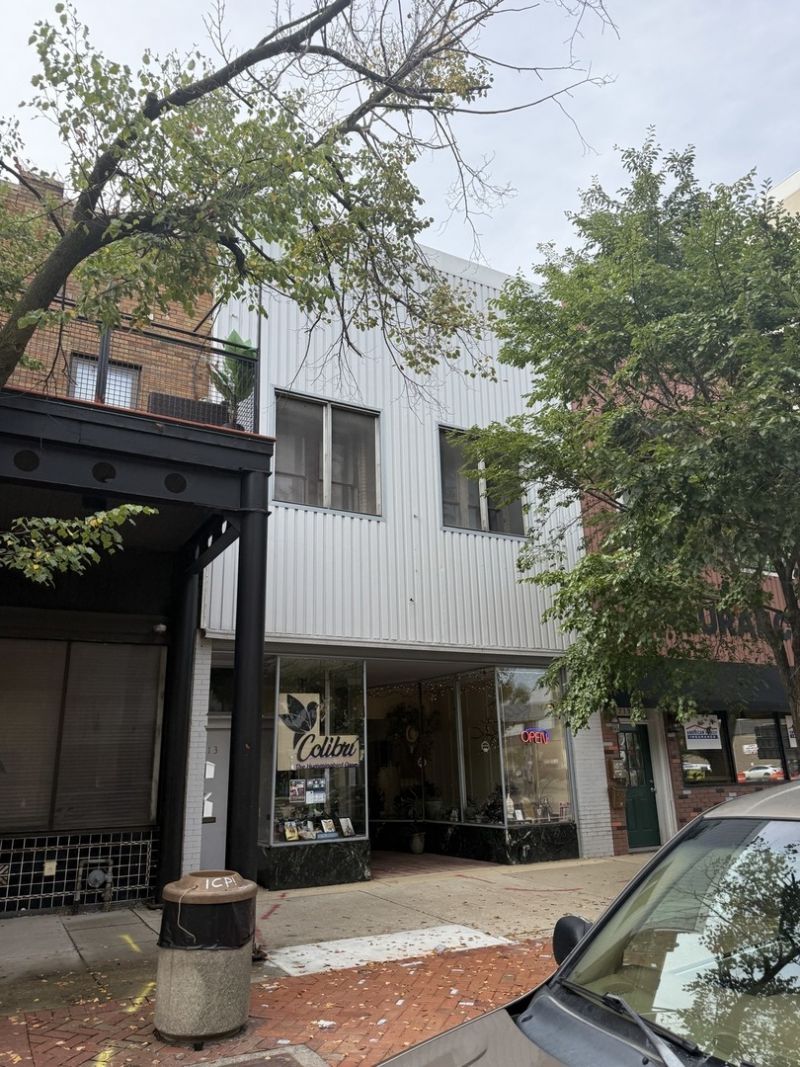 213 N Chicago Street, Joliet, IL 60432