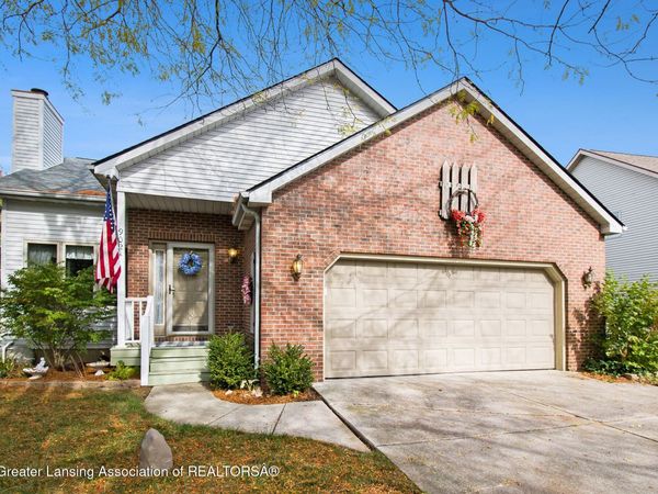 902 Eagles Nest Court, Mason, MI 48854