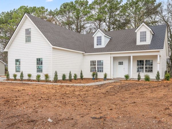 100 Centennial Lane, Columbia, TN 38401