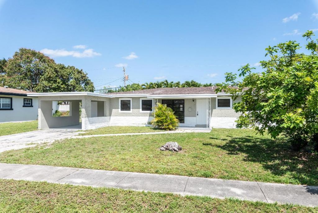 1040 Long Island Avenue, Fort Lauderdale, FL 33312 Photo