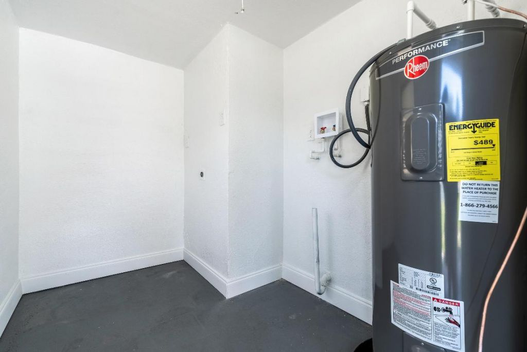 1040 Long Island Avenue, Fort Lauderdale, FL 33312 Photo