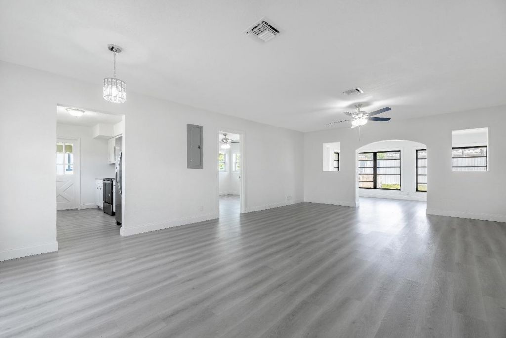 1040 Long Island Avenue, Fort Lauderdale, FL 33312 Photo