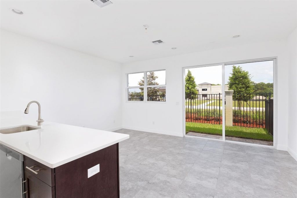 6937 Pines Circle, Unit 17, Coconut Creek, FL 33073 Photo