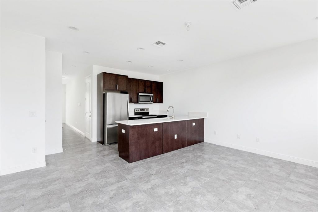 6937 Pines Circle, Unit 17, Coconut Creek, FL 33073 Photo