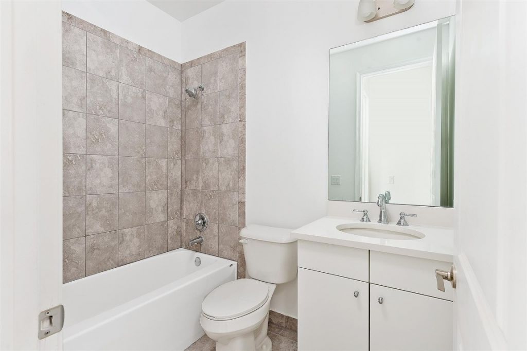 6937 Pines Circle, Unit 17, Coconut Creek, FL 33073 Photo