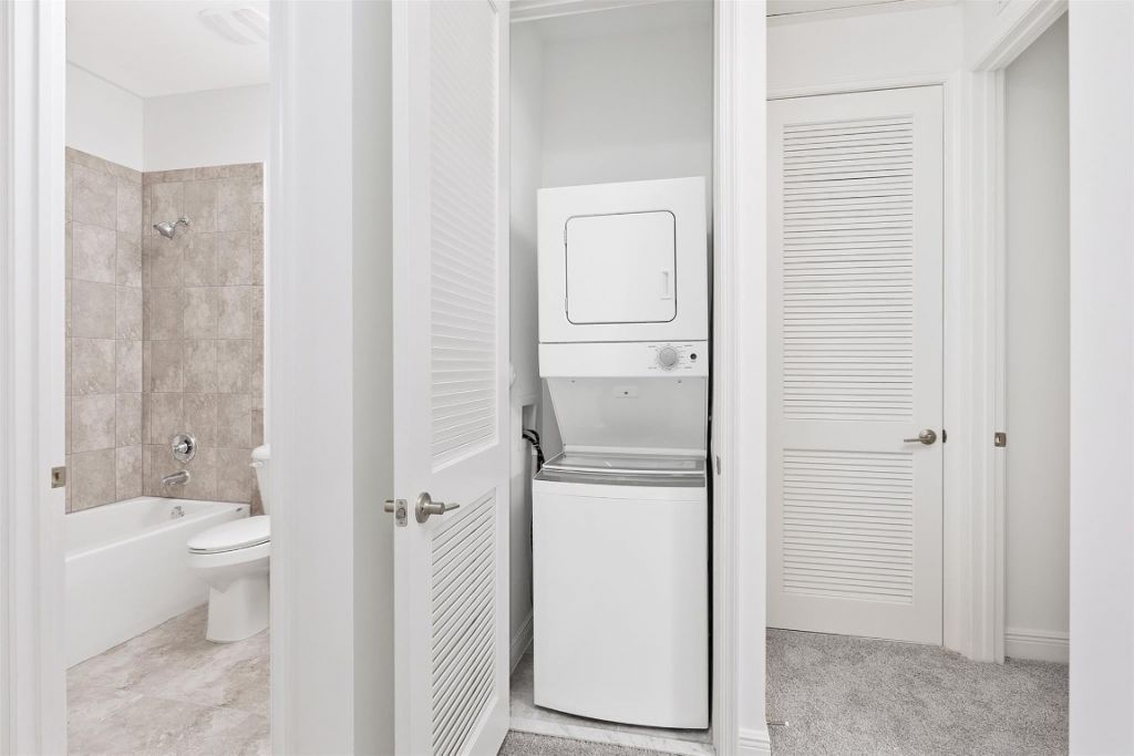 6937 Pines Circle, Unit 17, Coconut Creek, FL 33073 Photo