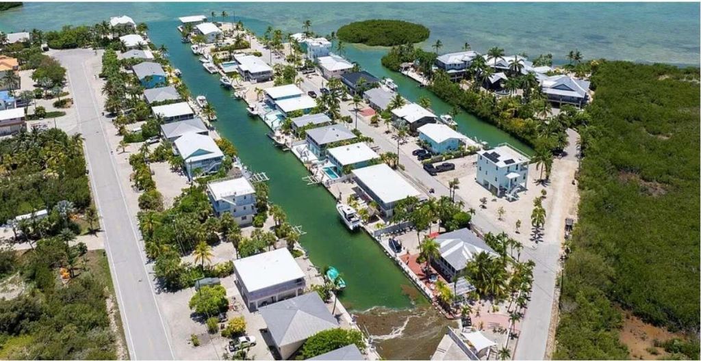1331 Hudgins Drive, Summerland Key, FL 33042 Photo