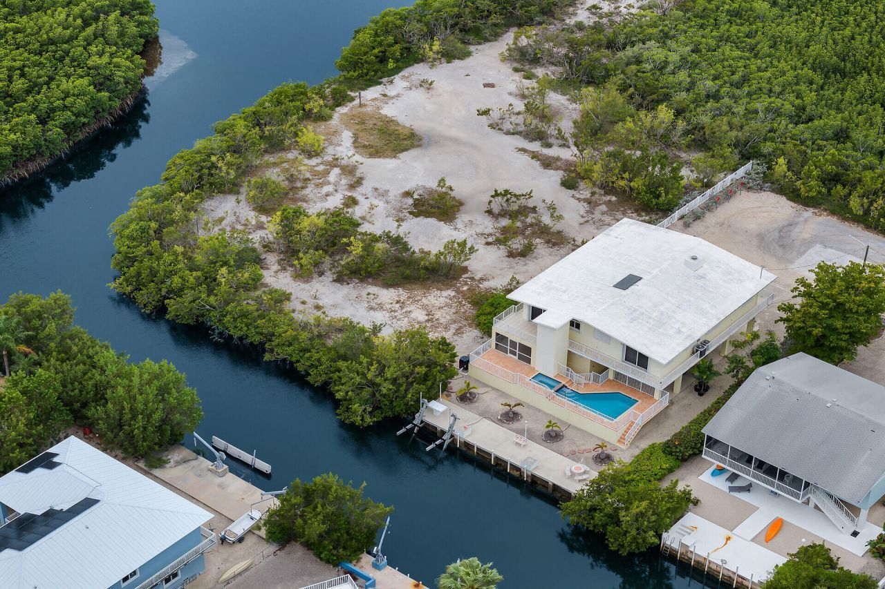 85 Ocean Shores Drive, Key Largo, FL 33037 Photo