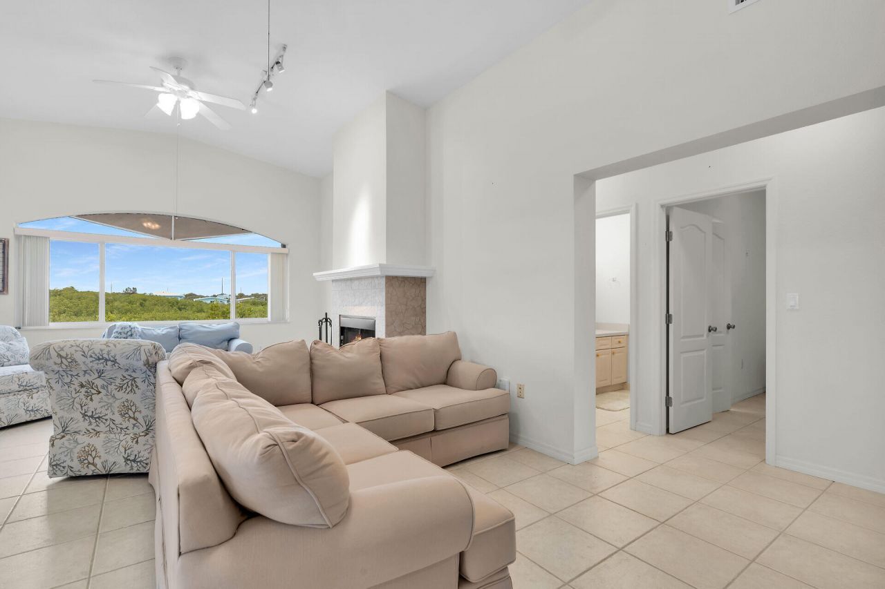 85 Ocean Shores Drive, Key Largo, FL 33037 Photo