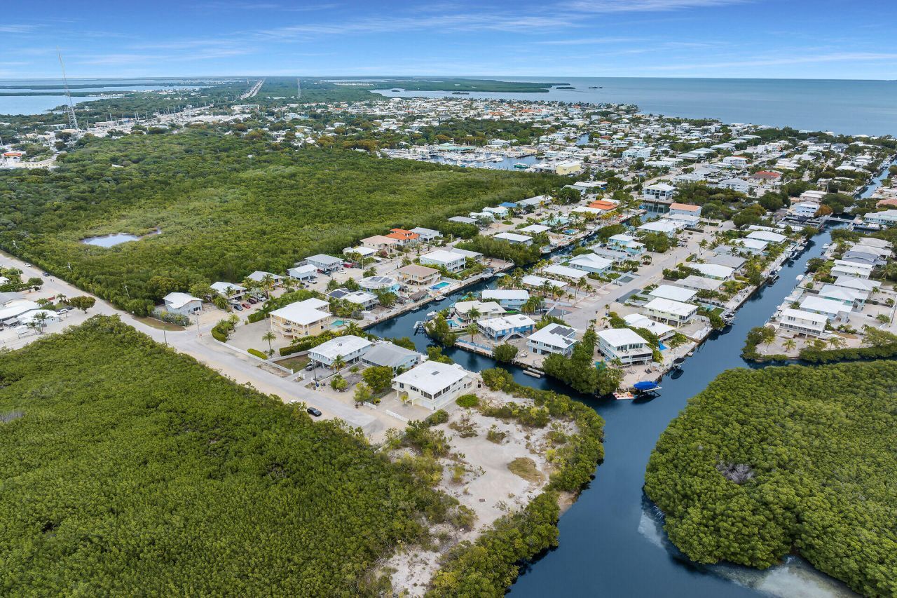 85 Ocean Shores Drive, Key Largo, FL 33037 Photo